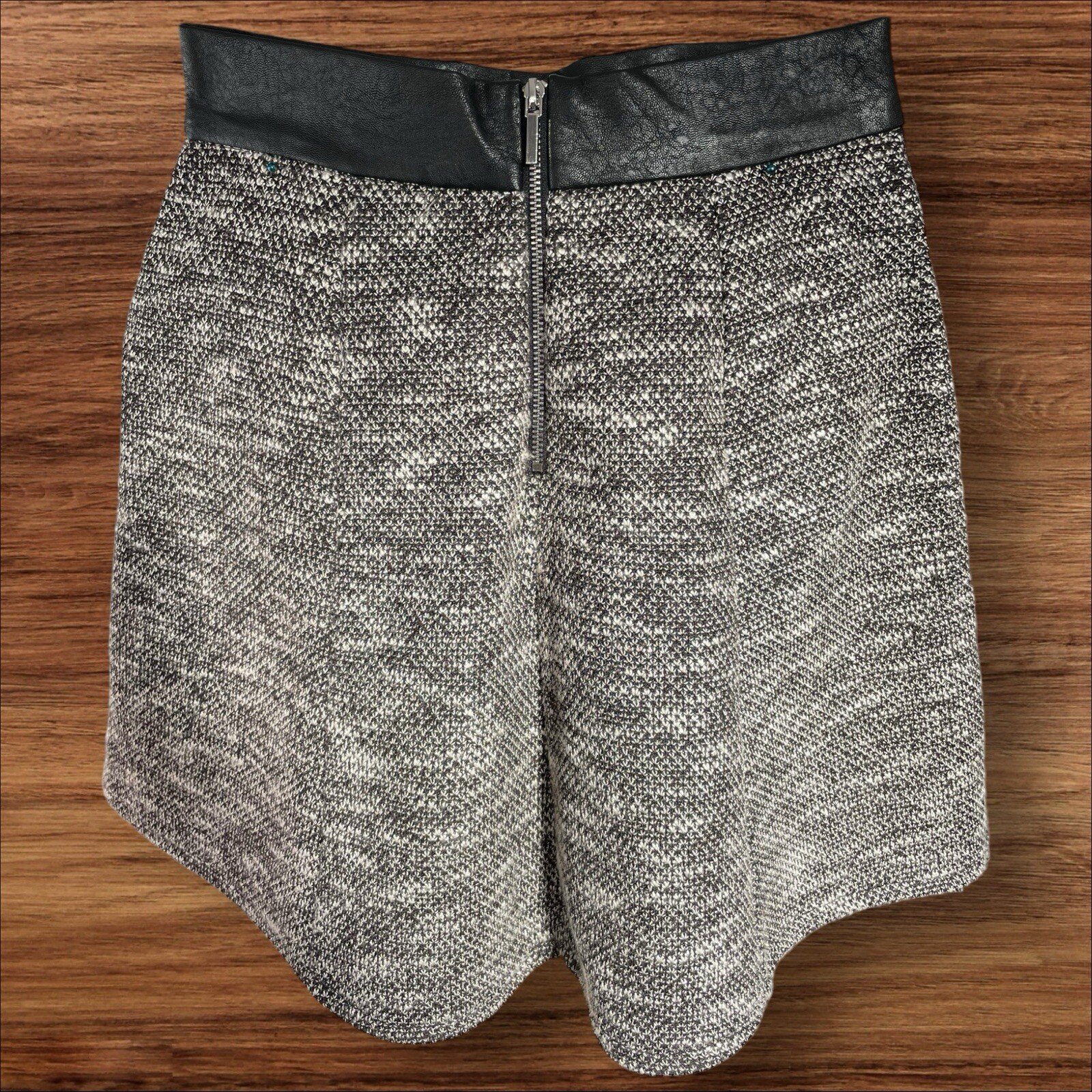 Amisu Thick Fleck Flared Short Skirt Leatherette Waistband Pockets Zip Close S6