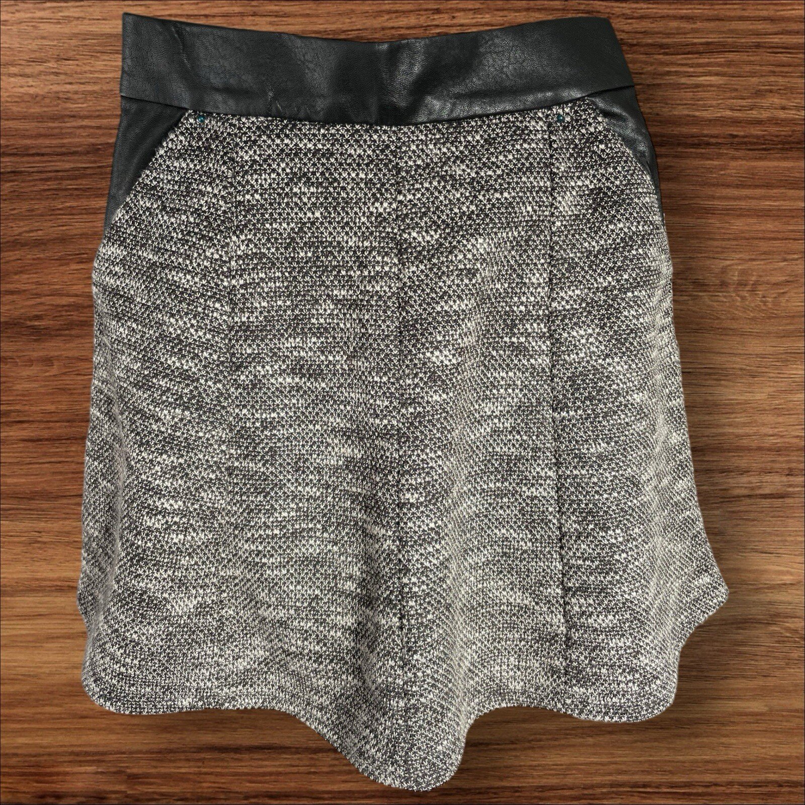 Amisu Thick Fleck Flared Short Skirt Leatherette Waistband Pockets Zip Close S6