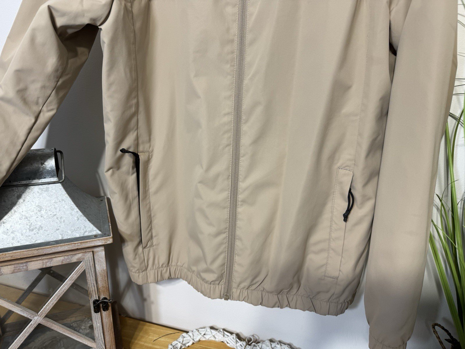 Beige Showerproof Full Zip Mesh Lined Hooded Jacket Size M