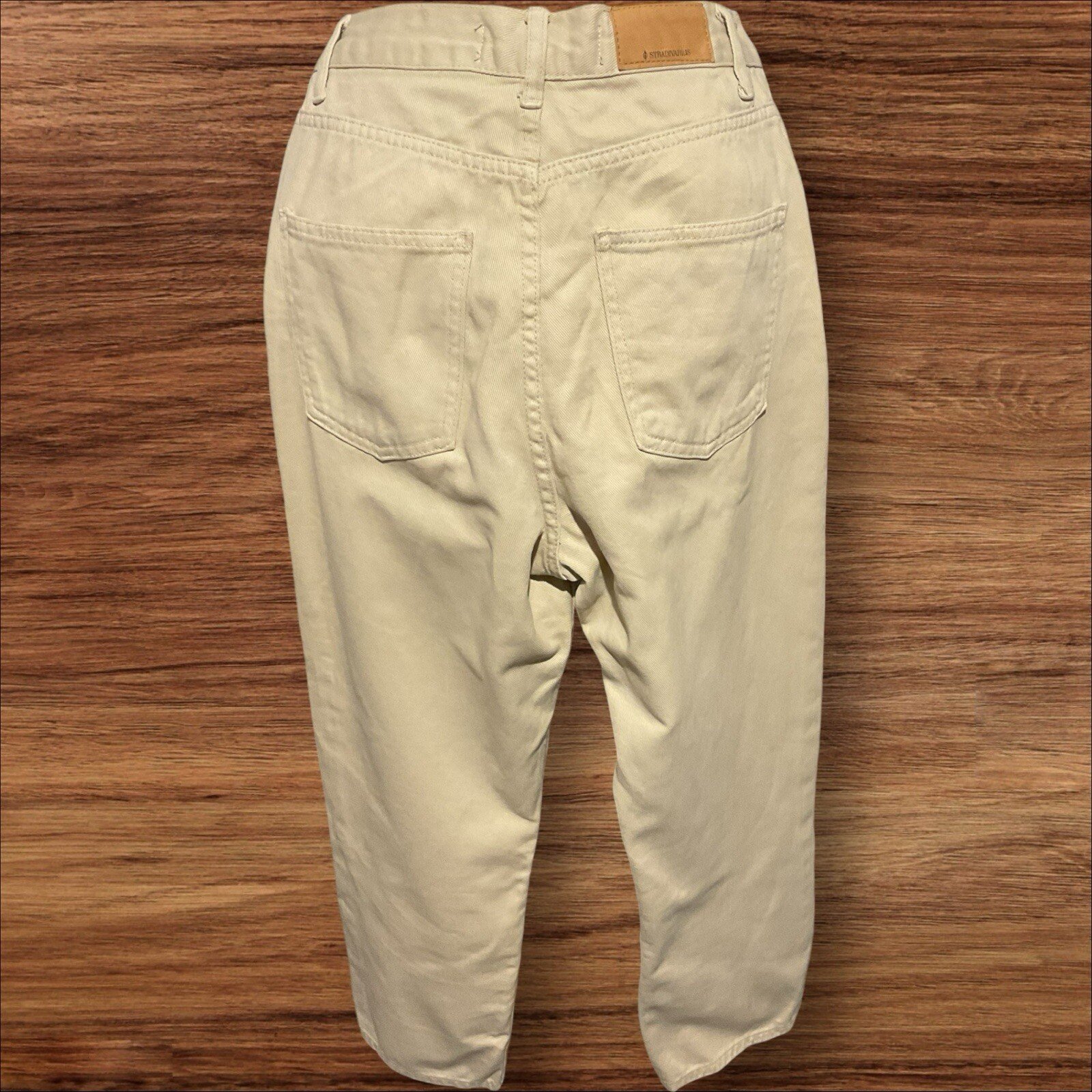 Beige Straight Leg Jeans Front/rear Pockets Zip/button Close Size 10-12