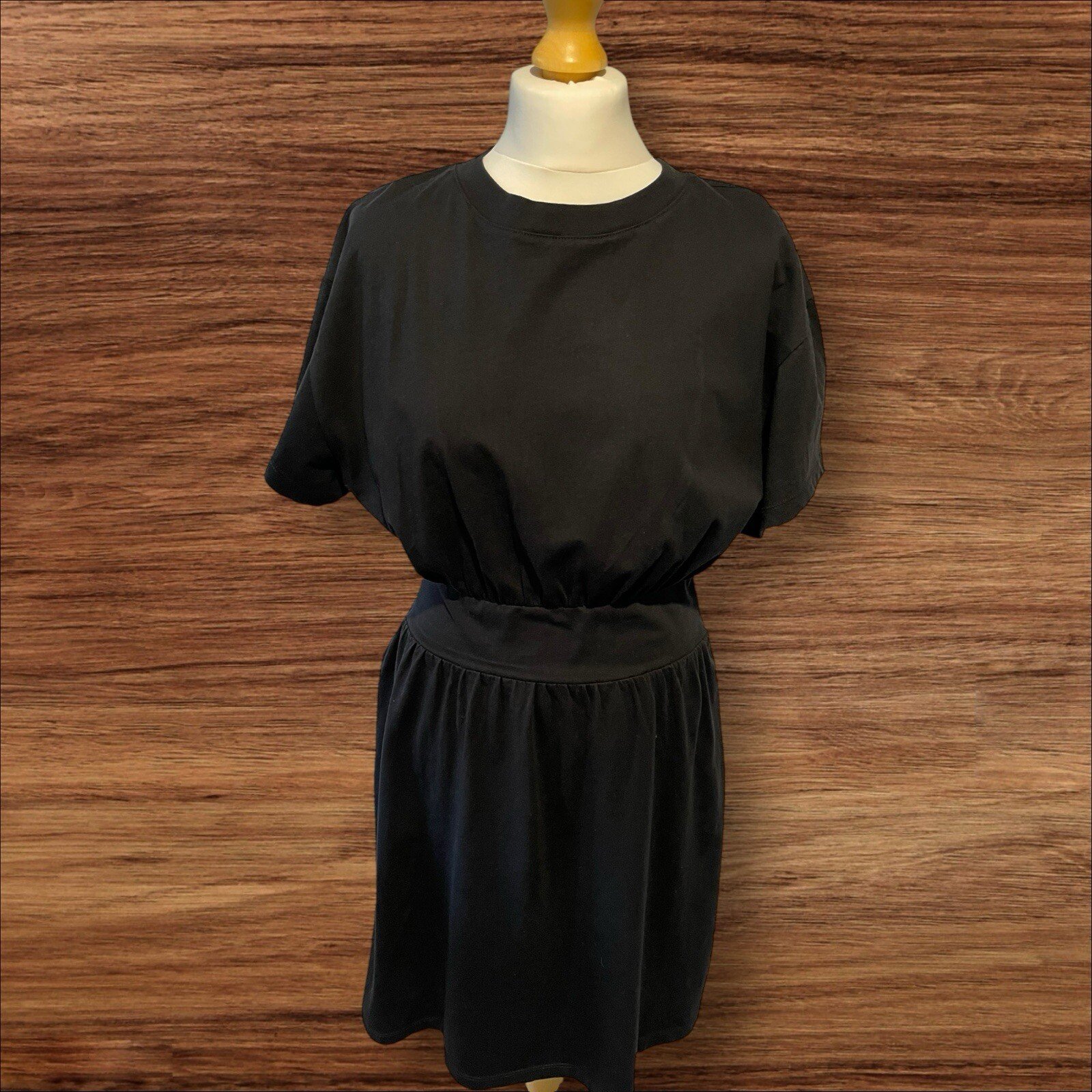 Black T-shirt Dress Cinched In Waist Short Sleeve Round Neck Size M