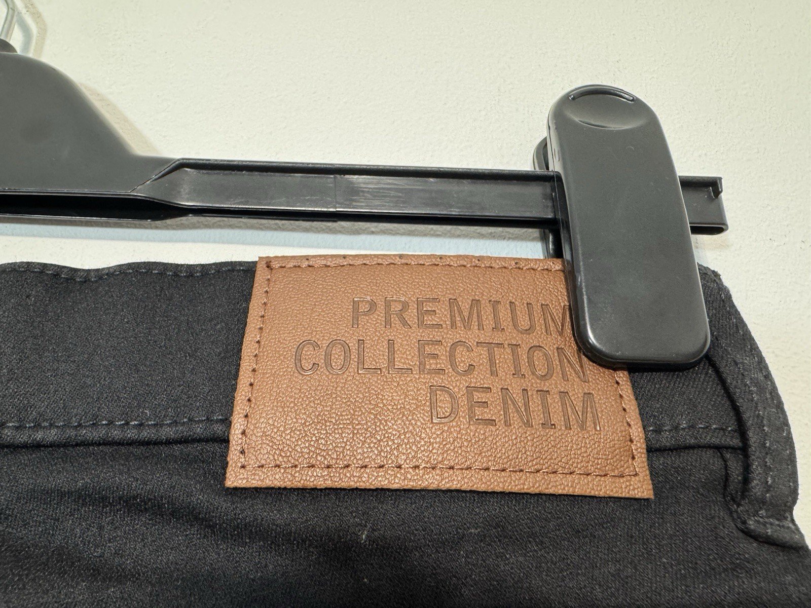 Black Wonder Fit Stretch Denim Shorts Size S