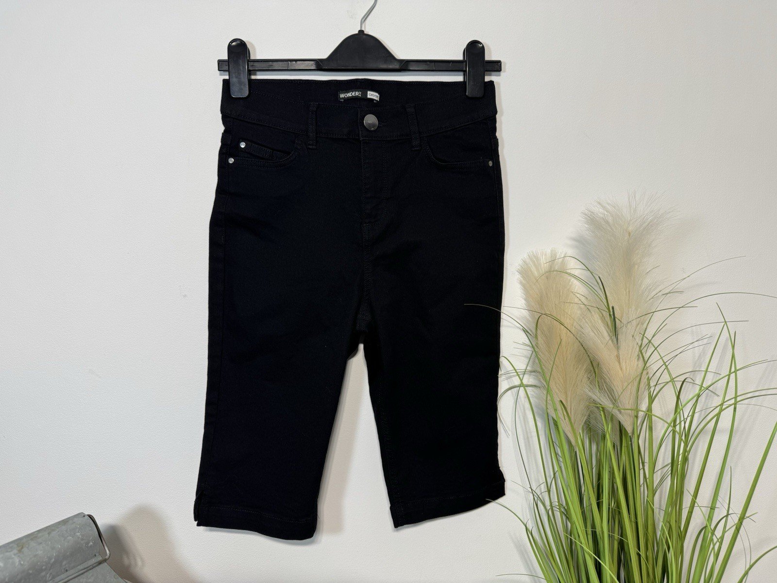 Black Wonder Fit Stretch Denim Shorts Size S