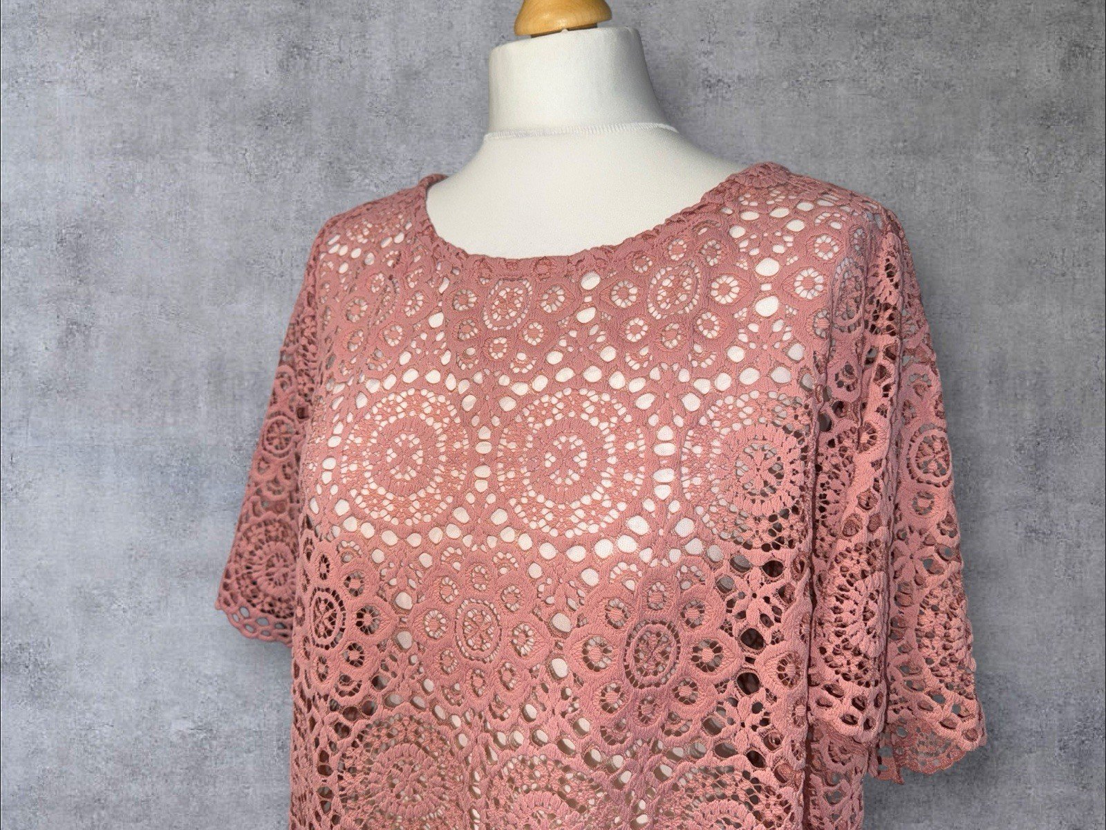 M&S Rose Pink Lace Effect Overlay Blouse Scoop Neck Short Sleeve
