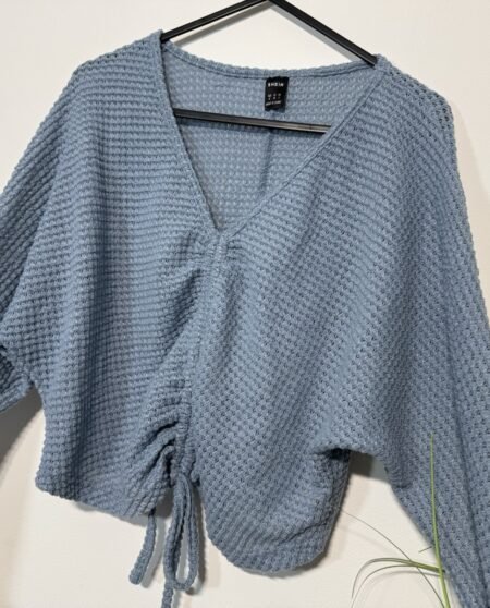 Powder Blue Waffle Weave V-Neck Ruched Front Raglan Sleeve Size 10-12