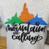 THE MOUNTAINS ARE CALLING GRAPHIC T-SHIRT SIZE M