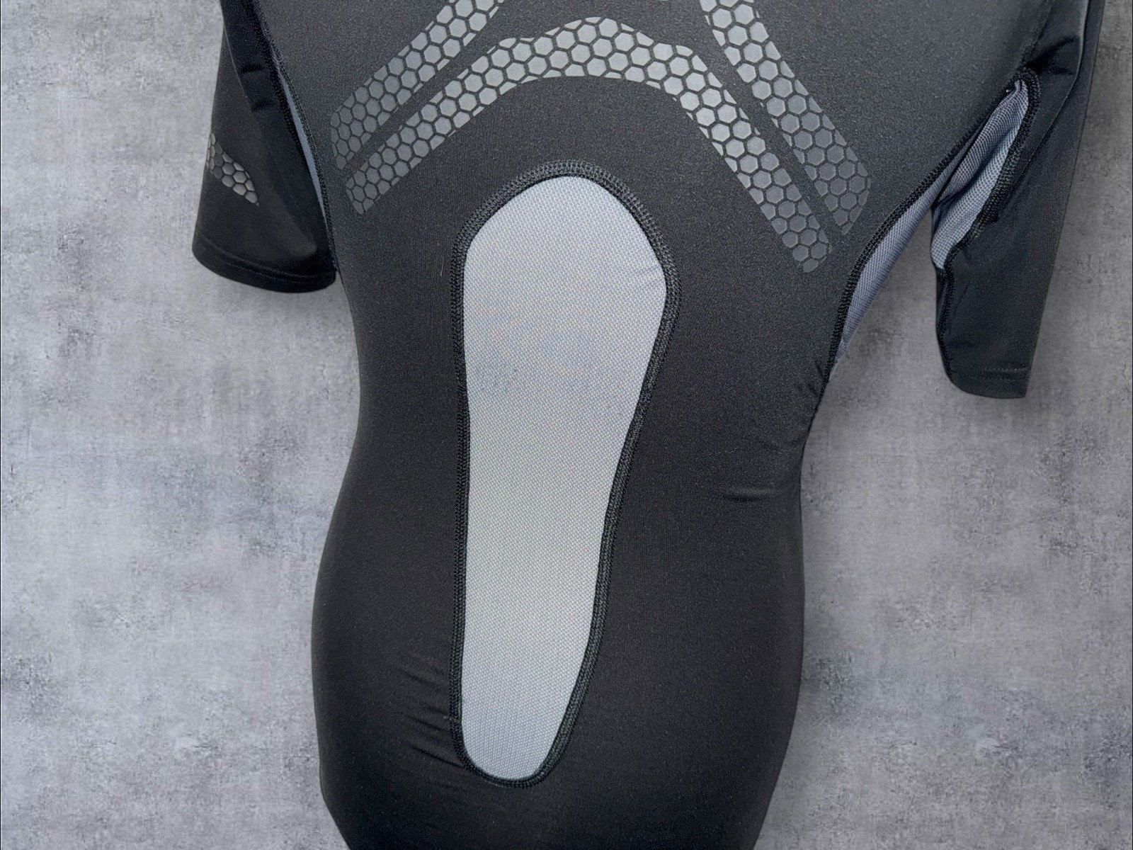 Adidas Tech fit Active Compression Training Top Motifs Size In Description.