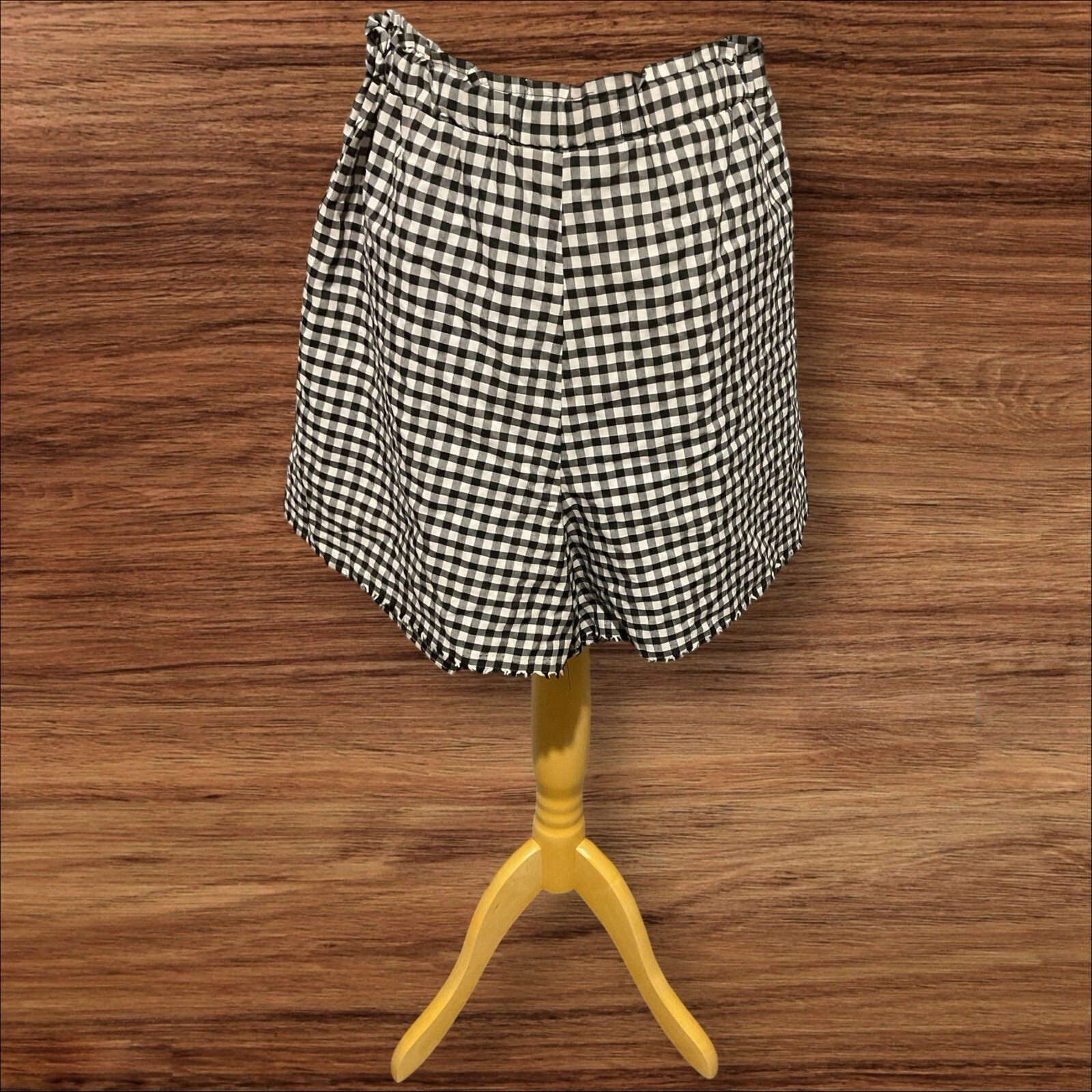 Black And White Check Short Elasticated Waist Raw Hem Size M