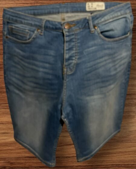 Blue Stonewash Denim Shorts Button Fly Close Pockets Size 36 Waist