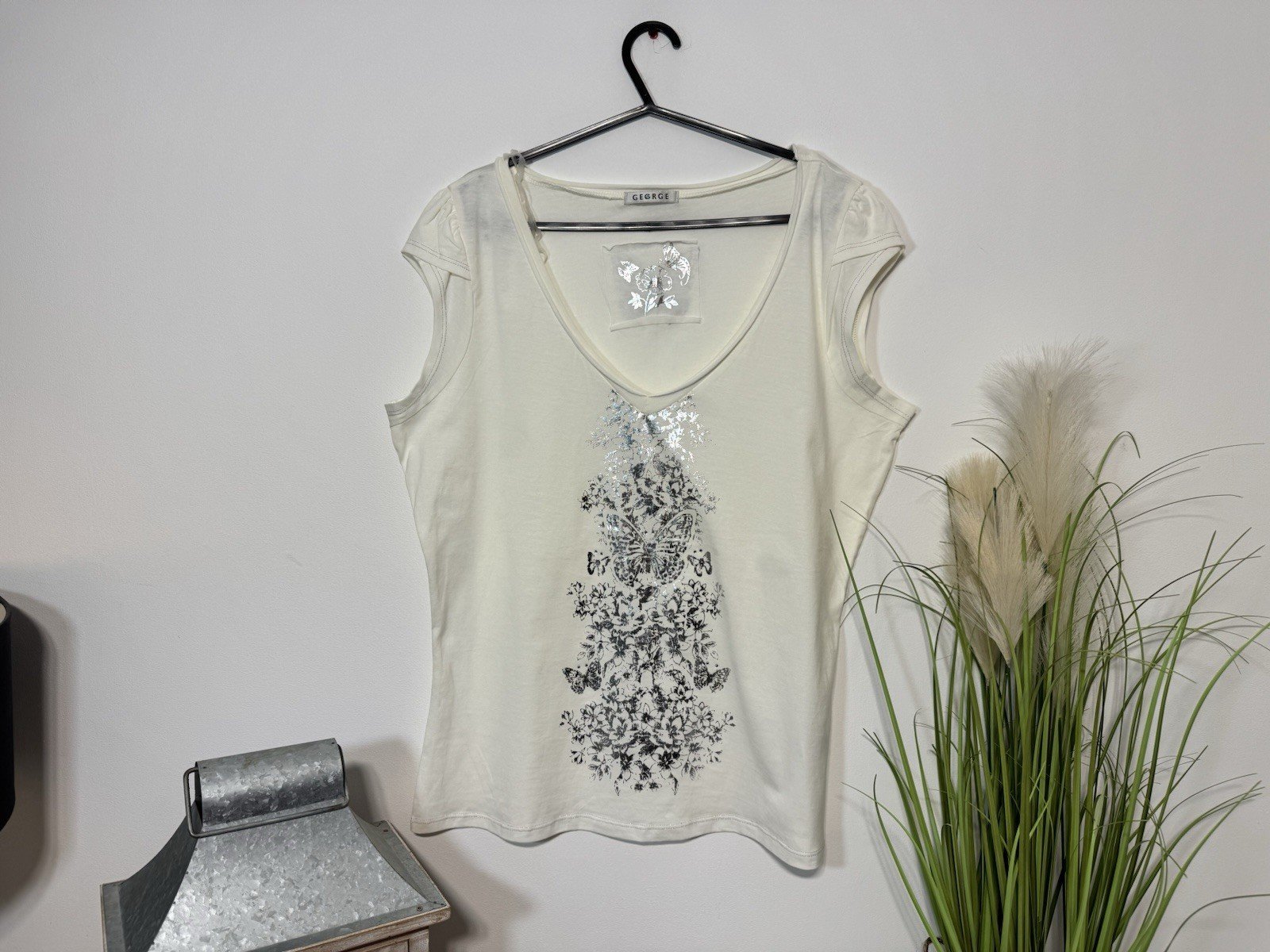 Cream & Silver Butterfly Front & Rear Graphic Short Sleeve Top 18