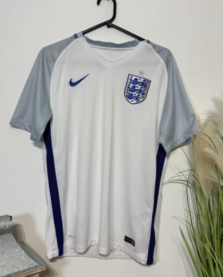 England Nike White Graphic Dri-Fit Football Shirt Size M