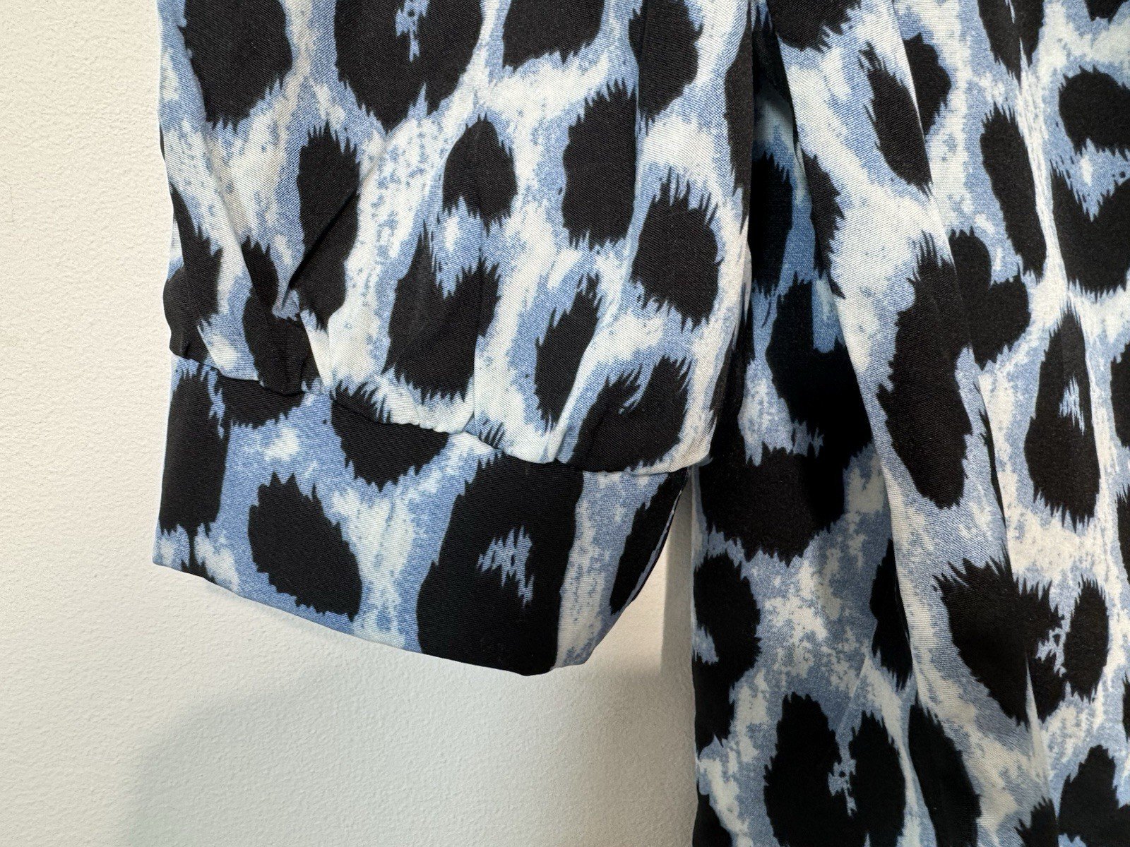 Leopard Print Flowy Blouse 3/4 Sleeve Size 10-12