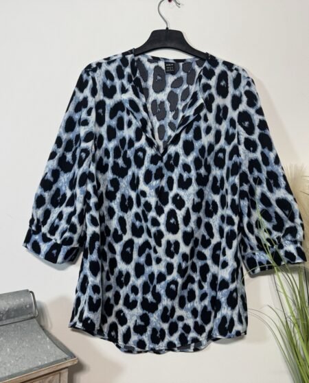 Leopard Print Flowy Blouse 3/4 Sleeve Size 10-12