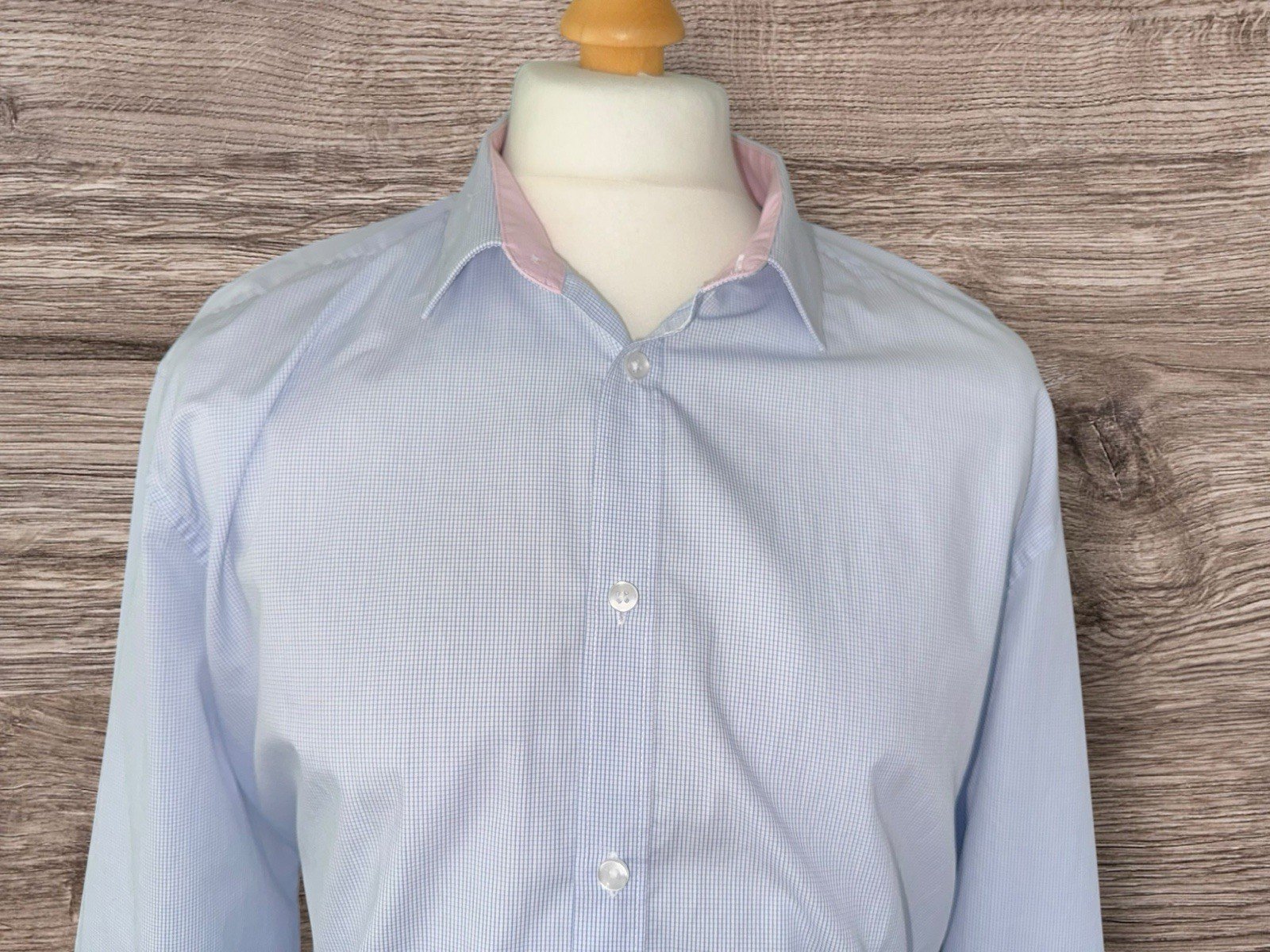 Taylor & Wright White With Fine Blue Check Slim Fit Shirt Neck 18.5in