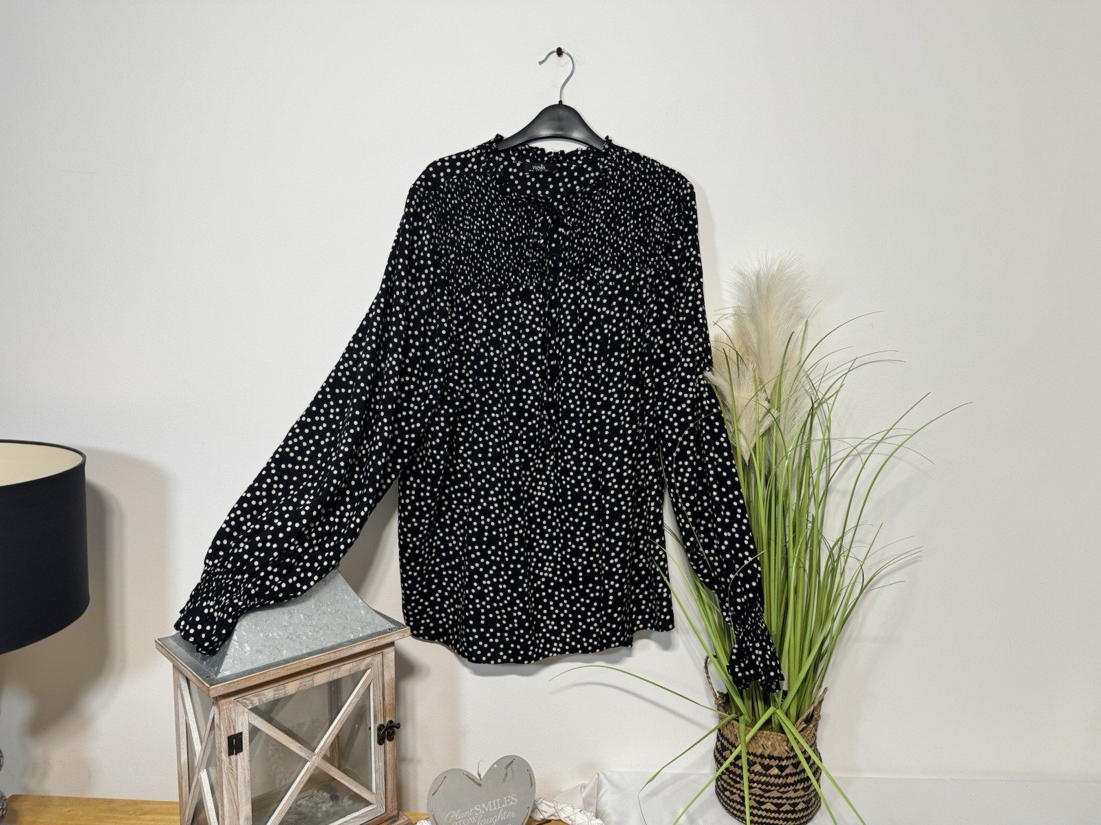 Wallis Black Polka Dot Shirring Yolk & Cuff Tie Ruffle Collar Blouse Size 10