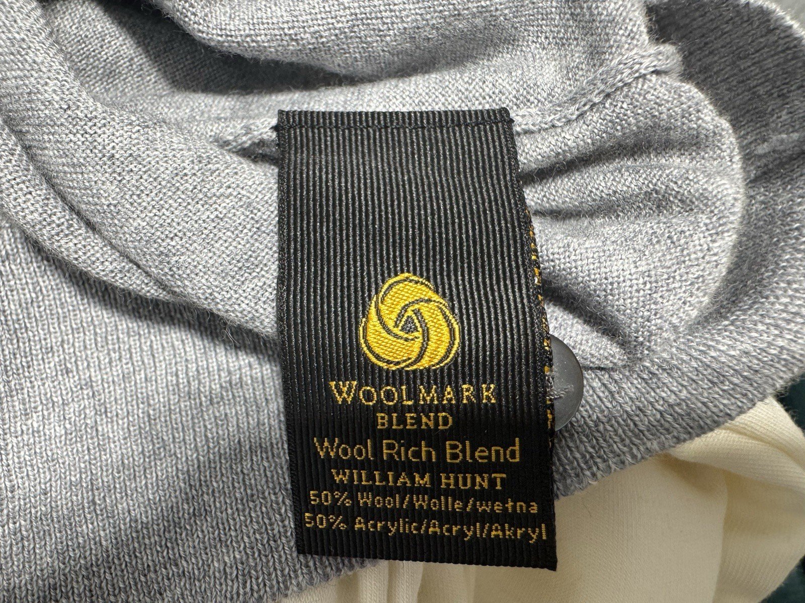 William Hunt Saville Row Luxury Italian Yarn Wool Blend Fine Knit Waistcoat M