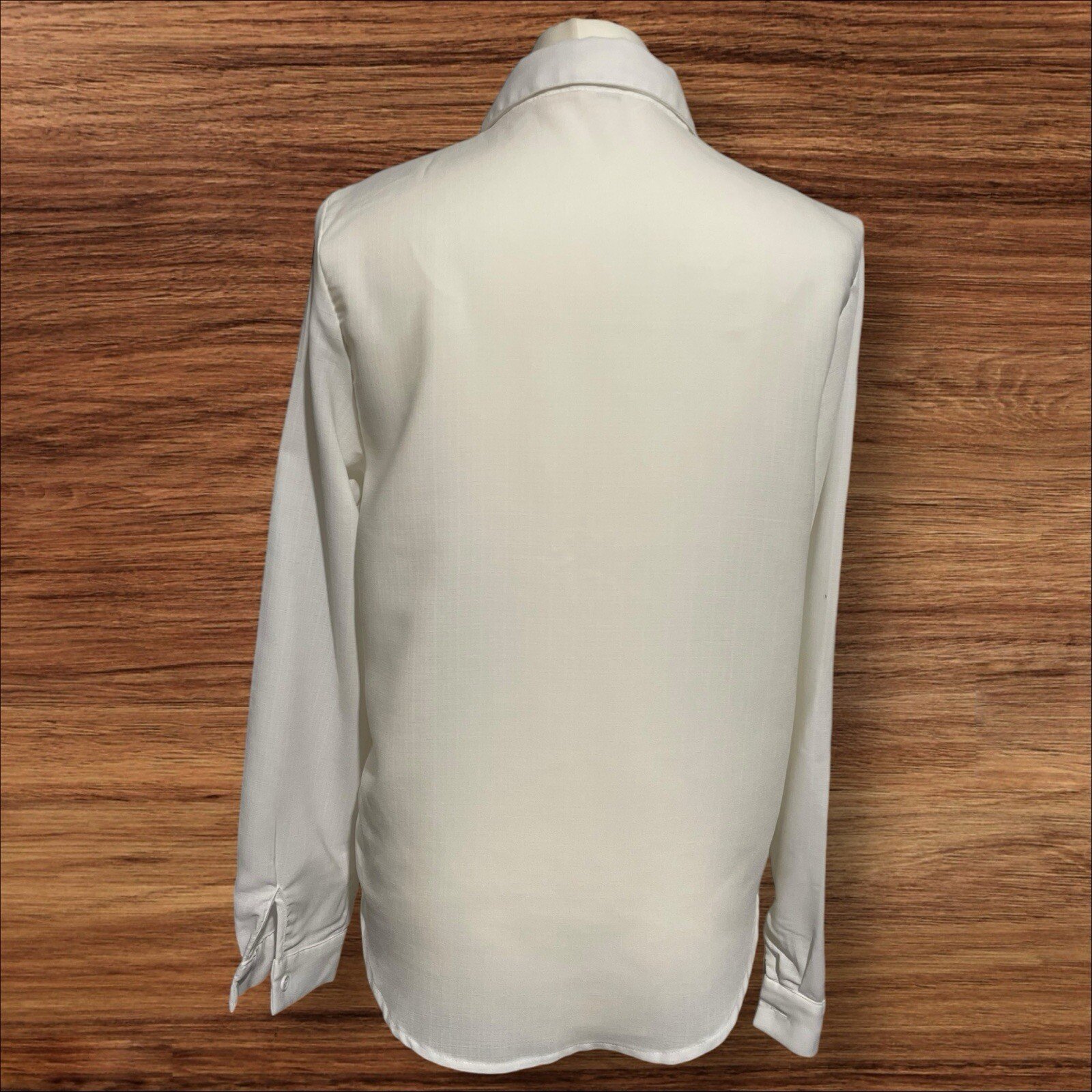 Womens Ivory Long Sleeved Button Up Blouse Size M