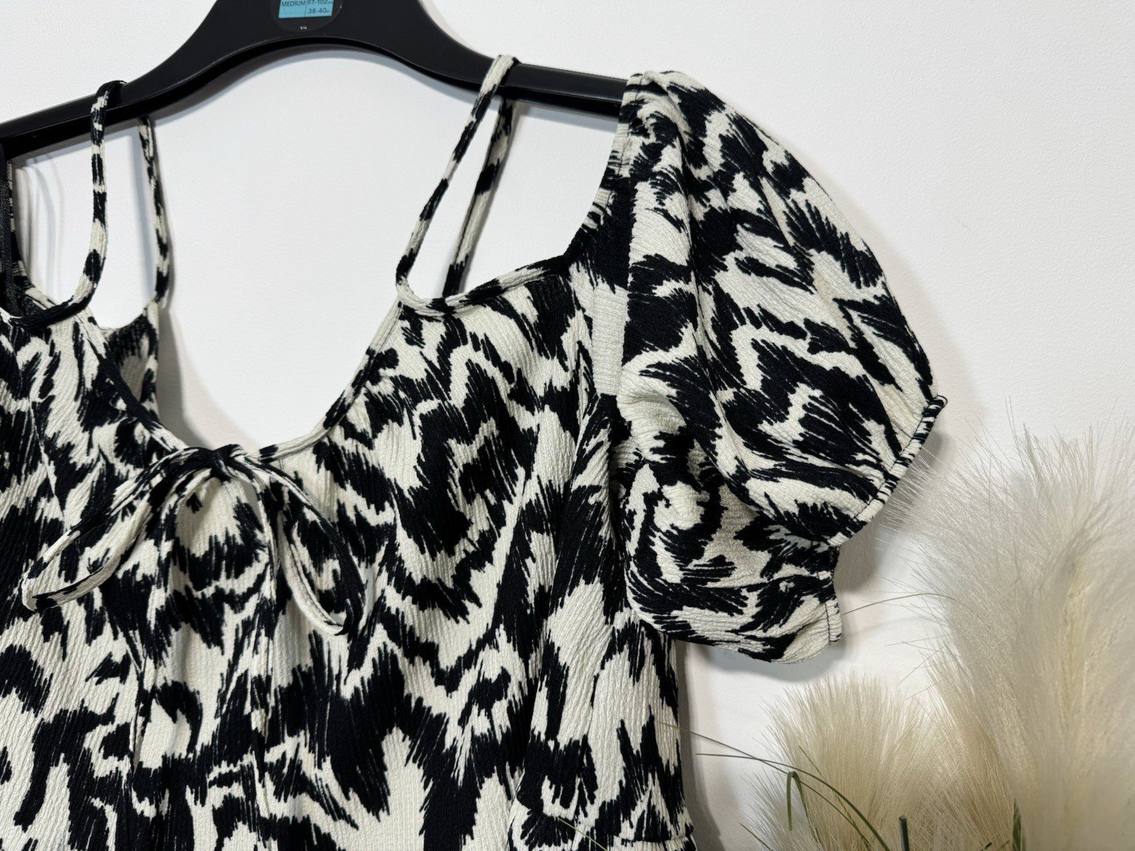 Black & Cream Print Cold Shoulder Peplum Top Size 16