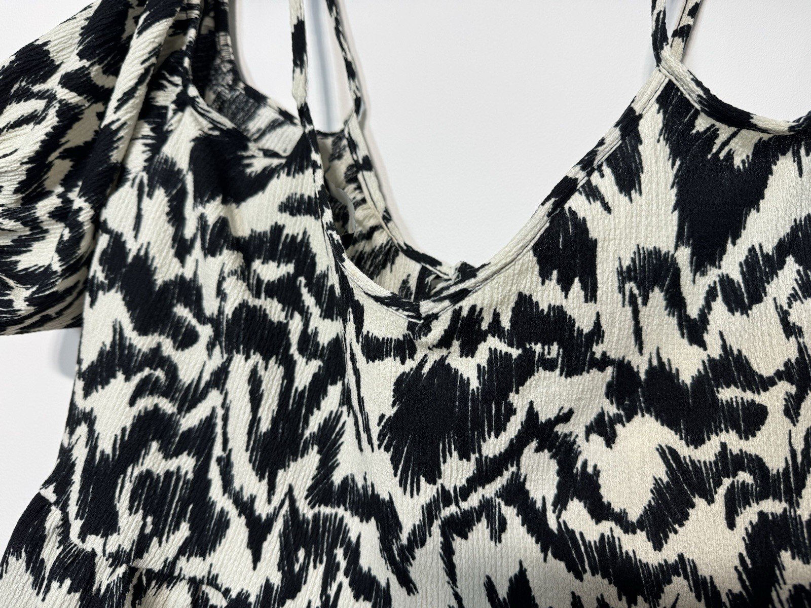 Black & Cream Print Cold Shoulder Peplum Top Size 16