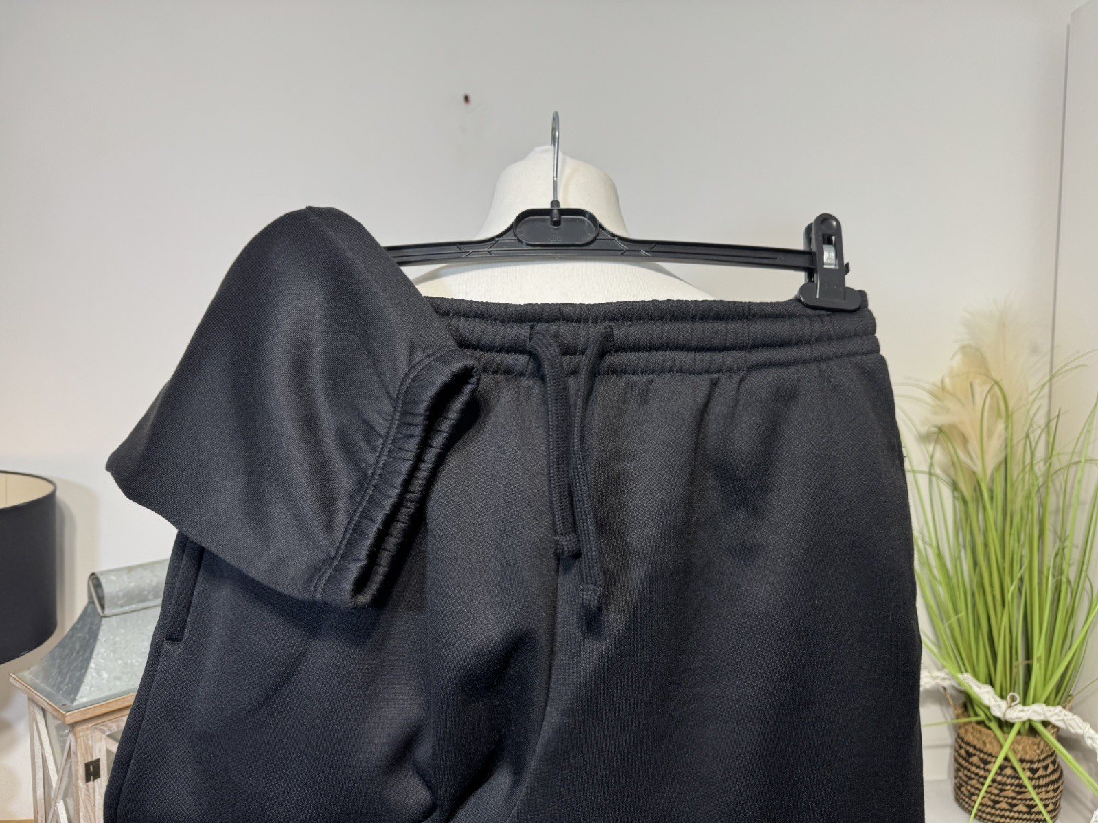 Black Fleece Lined Joggers Elasticated Waist & Cuffs Drawstring Size L