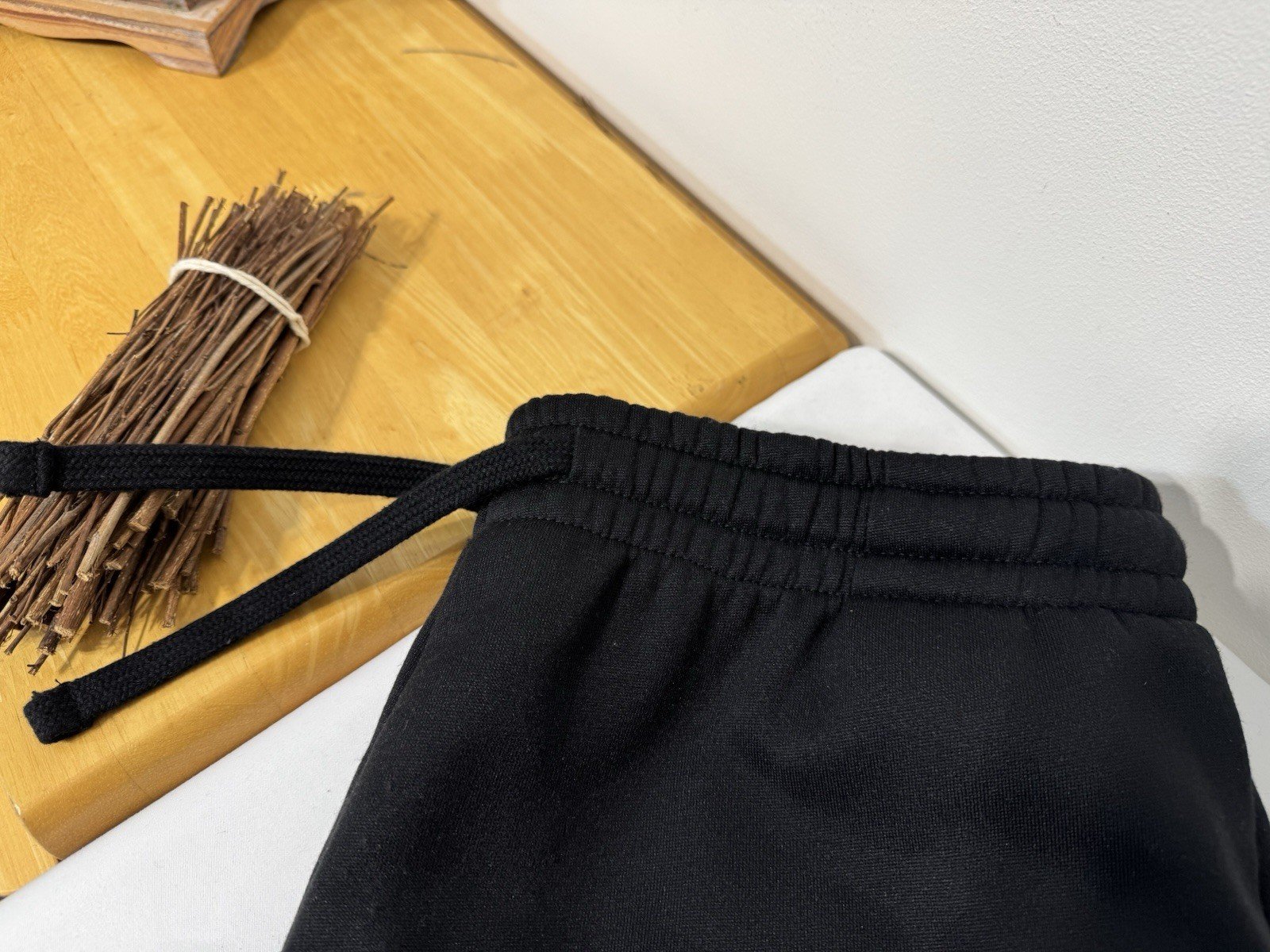 Black Fleece Lined Joggers Elasticated Waist & Cuffs Drawstring Size L