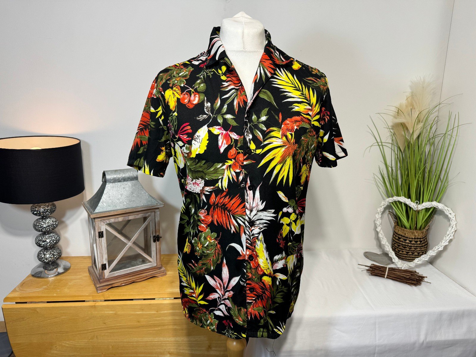 Black Floral Open Neck Short Sleeve Shirt Size M