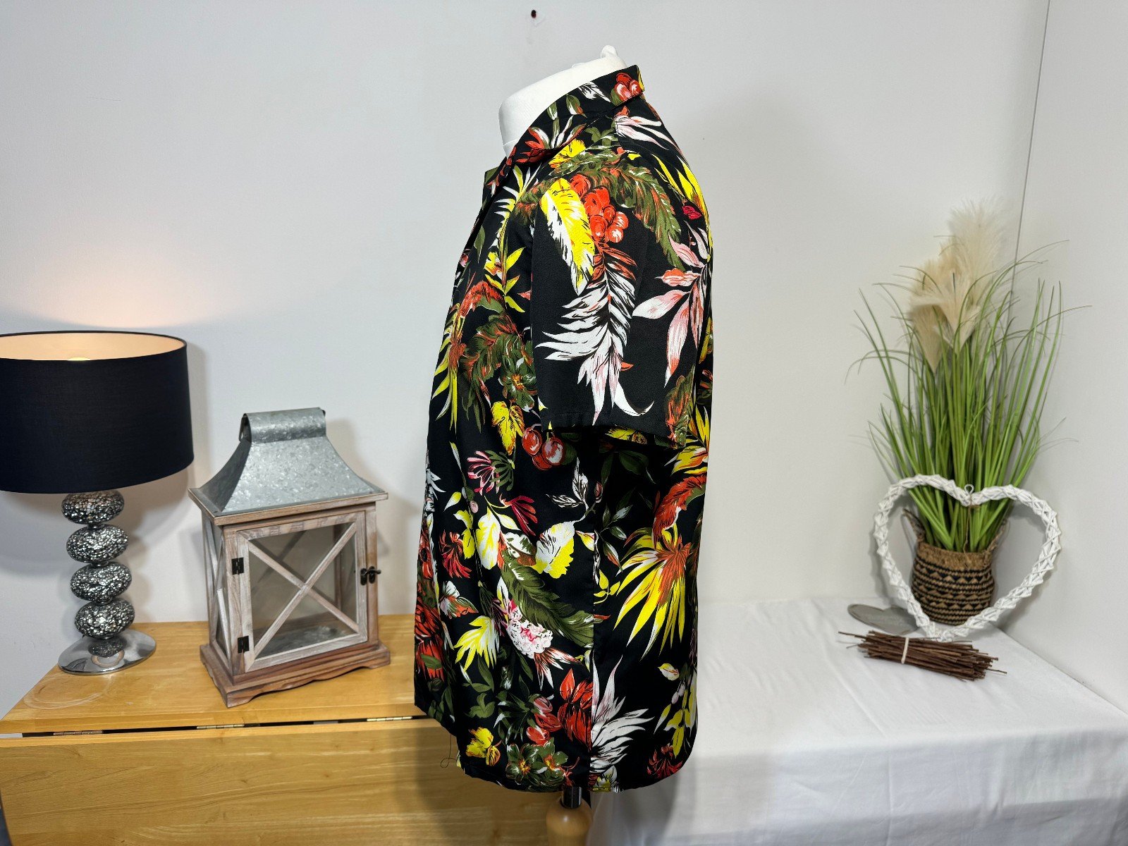 Black Floral Open Neck Short Sleeve Shirt Size M