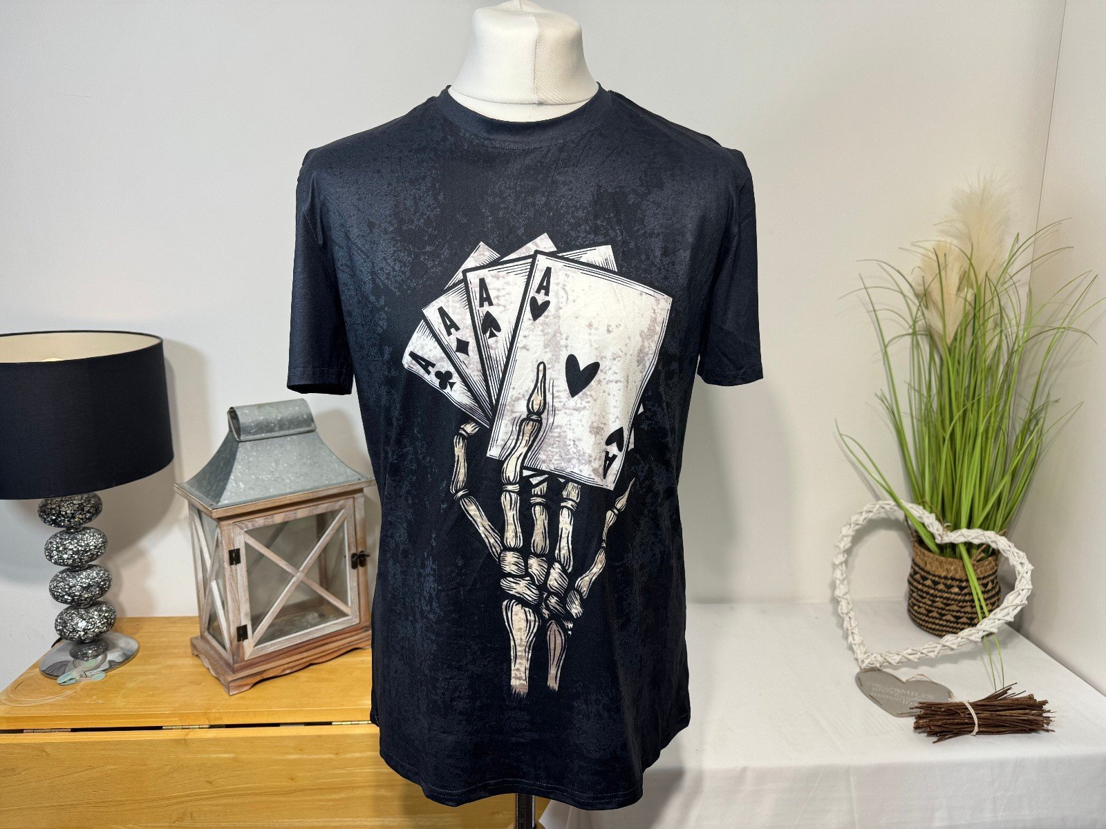 Black & Grey Mottled Sheen Graphic T-Shirt Size M