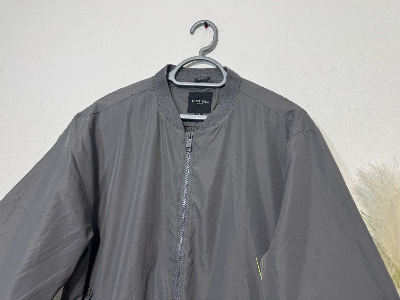 Brave Soul Sanjay Size XL Grey Lined Bomber Jacket