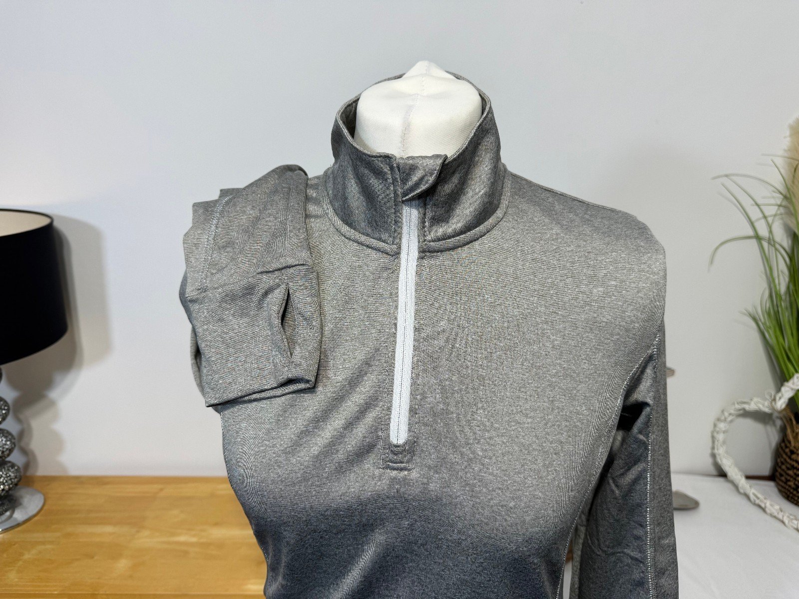 Crivit Pro Grey 1/4 Zip High Neck Ski/Snowboard Baselayer Size 12/14