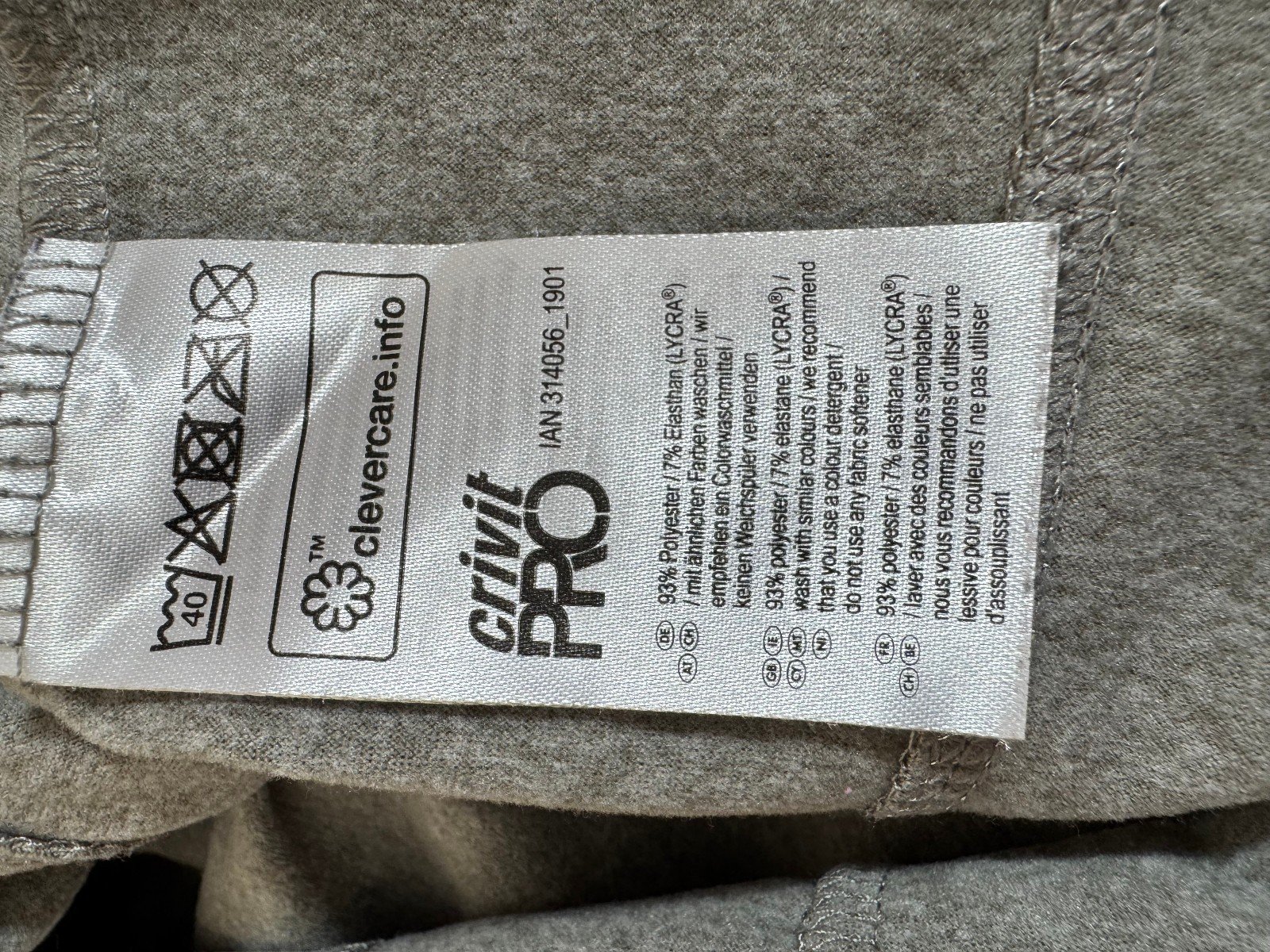 Crivit Pro Grey 1/4 Zip High Neck Ski/Snowboard Baselayer Size 12/14