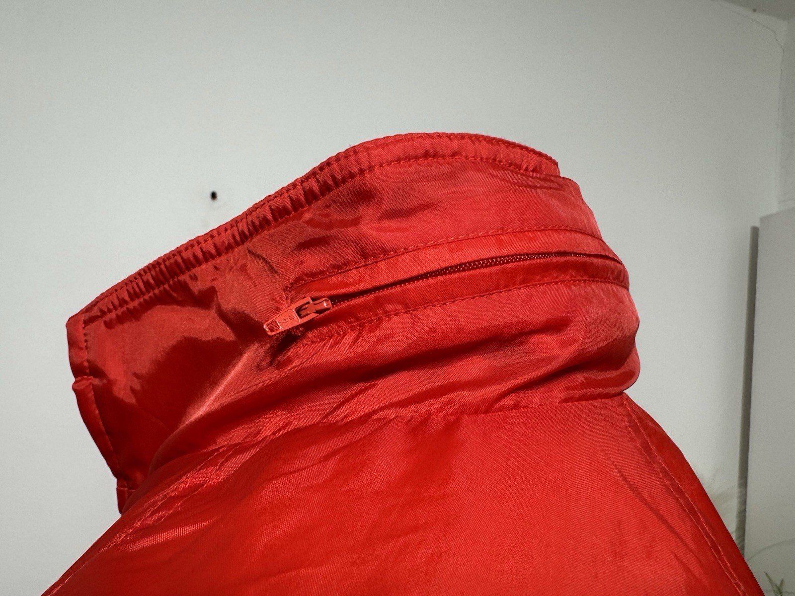 Current Seen Red Lined with hidden hood Windbreaker Jacket Size 2XL