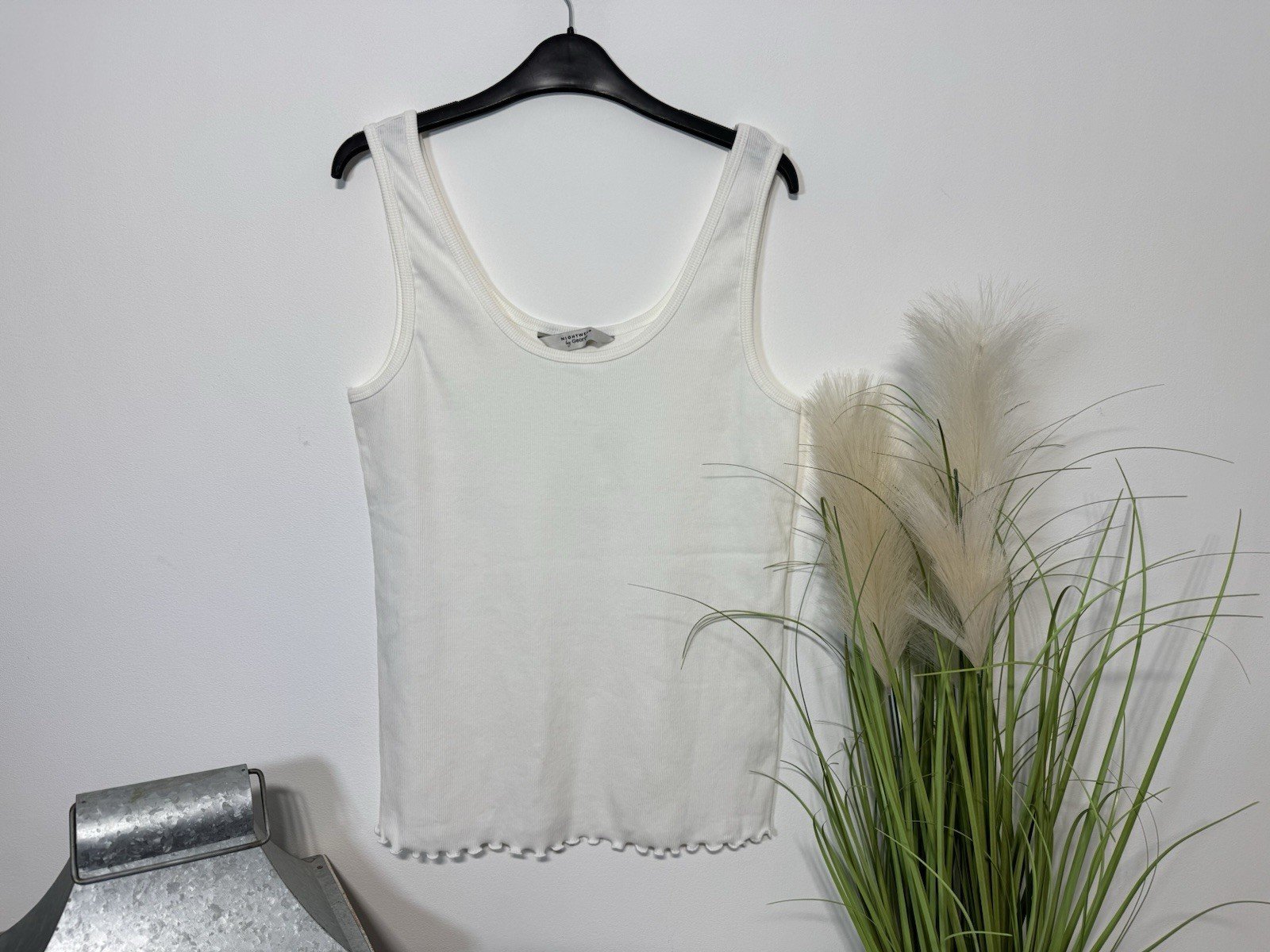 Ecru Ribbed Lettuce Hem Loungewear Tank Top Size 16-18