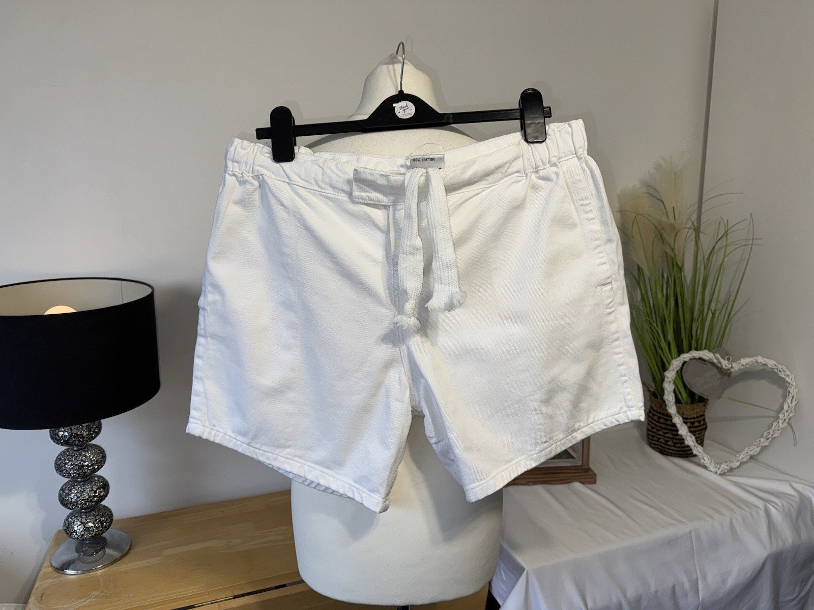 Medallion Mens White Denim Shorts With Hidden Button Close Waist 36in
