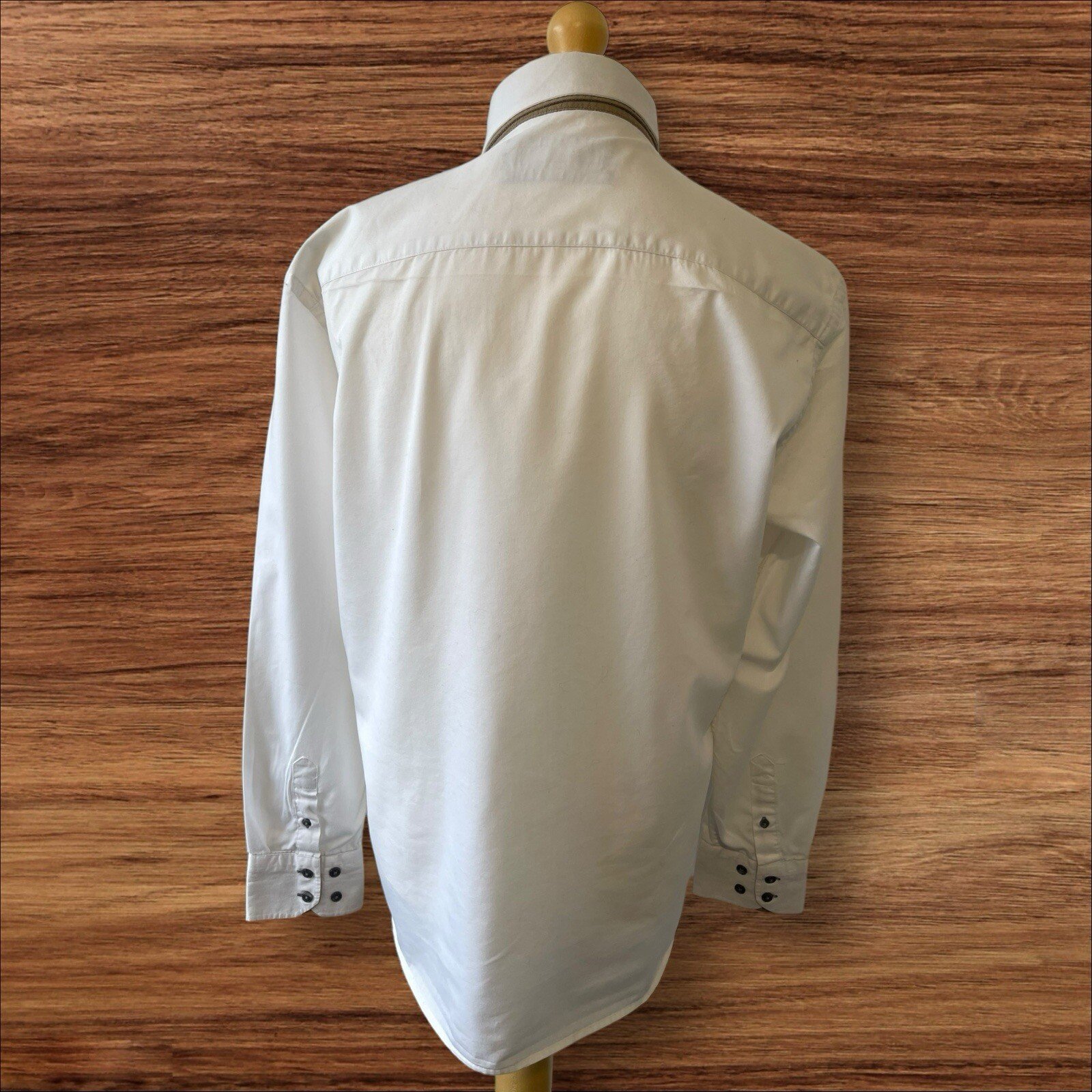 River Island White Shirt Beige Collar And Front Trim Size XL