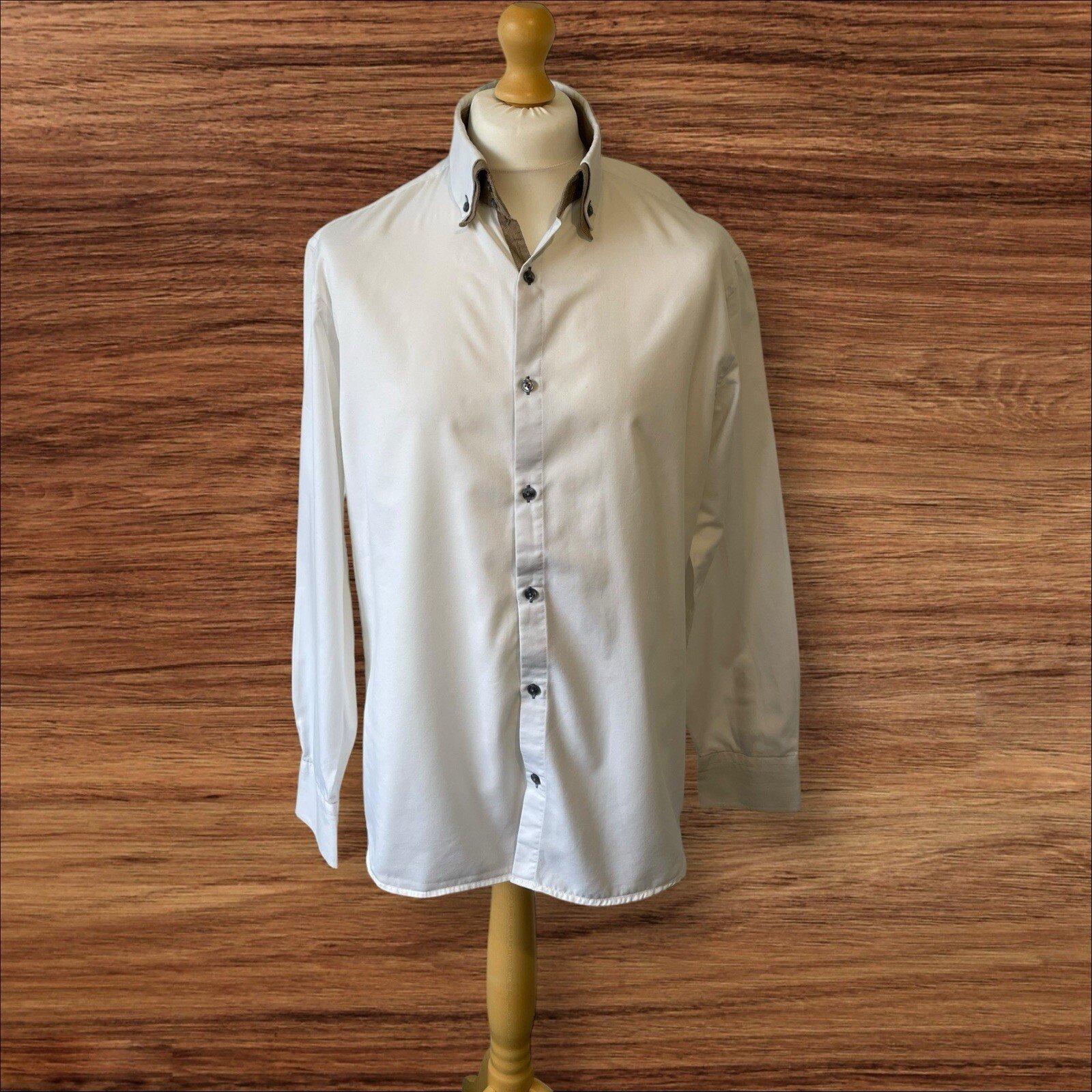 River Island White Shirt Beige Collar And Front Trim Size XL