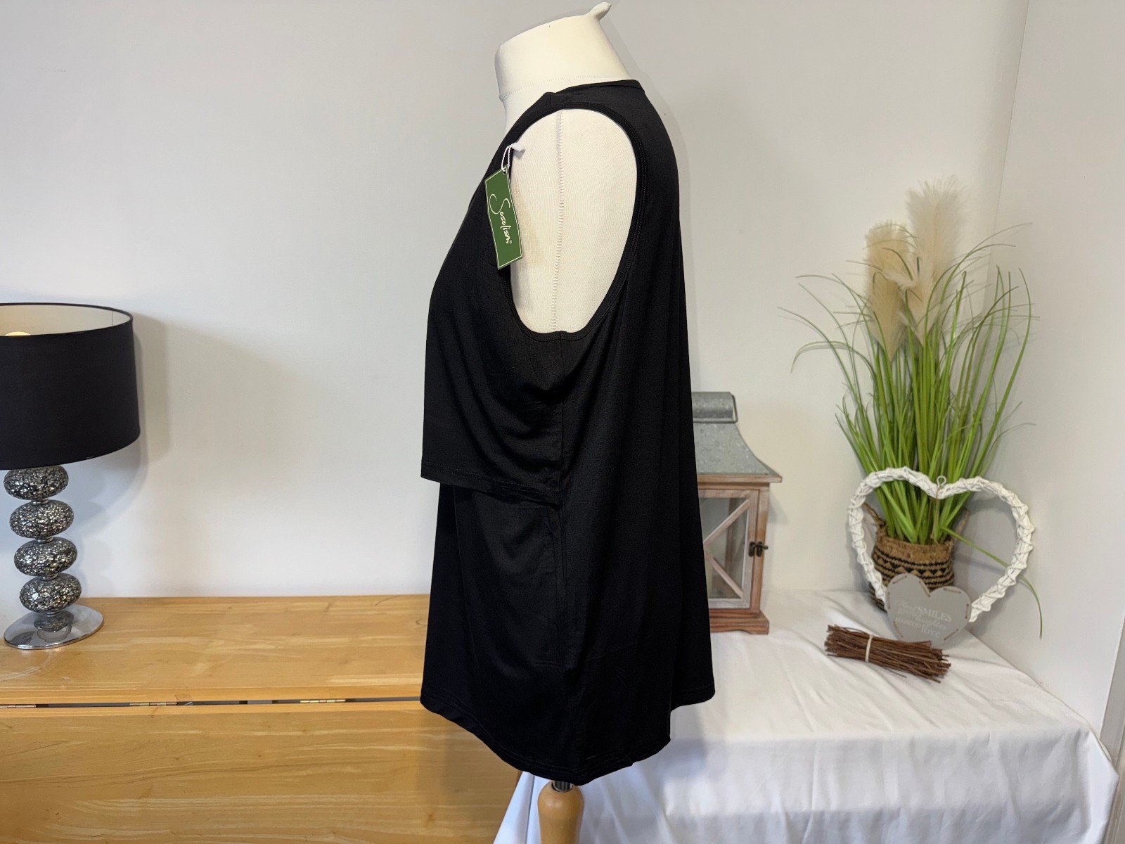 Sosolism Black Relaxed Fit Breast Feeding Top Size 2XL