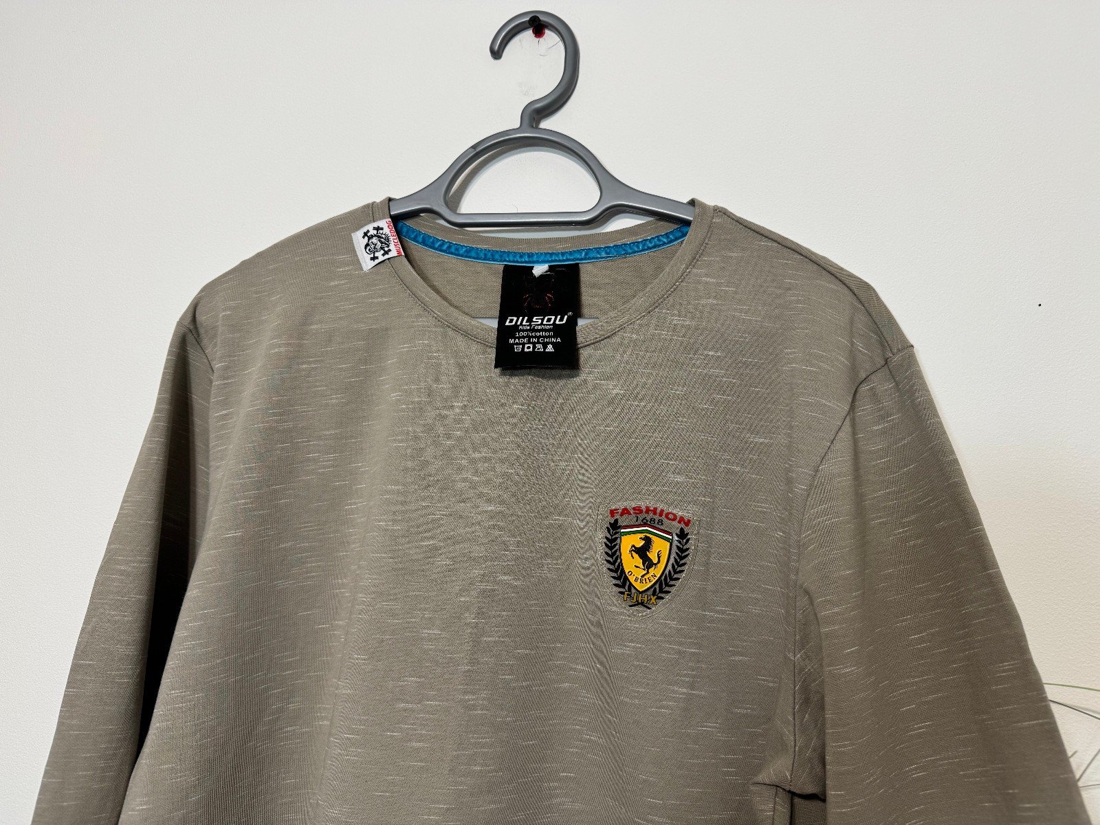 Taupe Graphic Round Neck relaxed Fit Long Sleeve top Size M/L