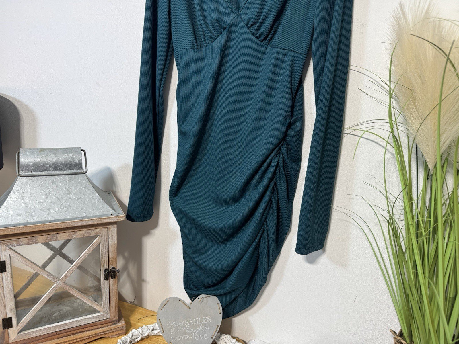 Teal Stretch Ribbed Ruched Long Sleeve V-Beck Dress Size 10-12