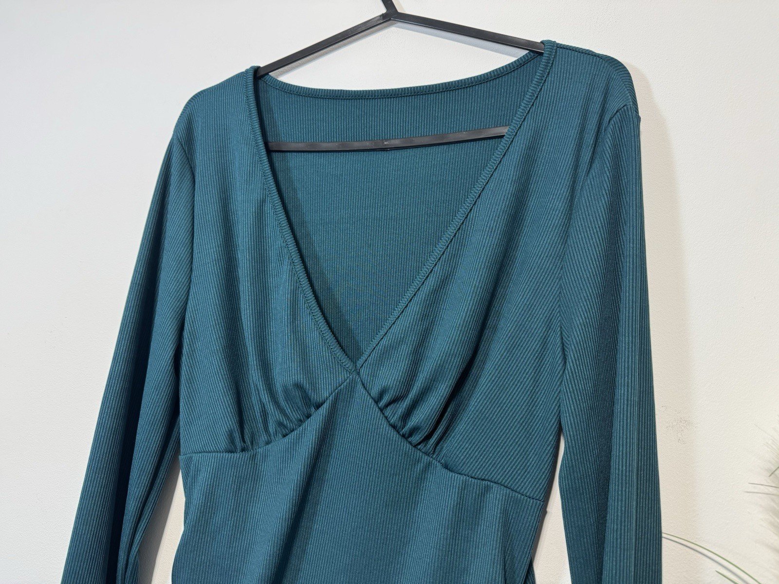 Teal Stretch Ribbed Ruched Long Sleeve V-Beck Dress Size 10-12