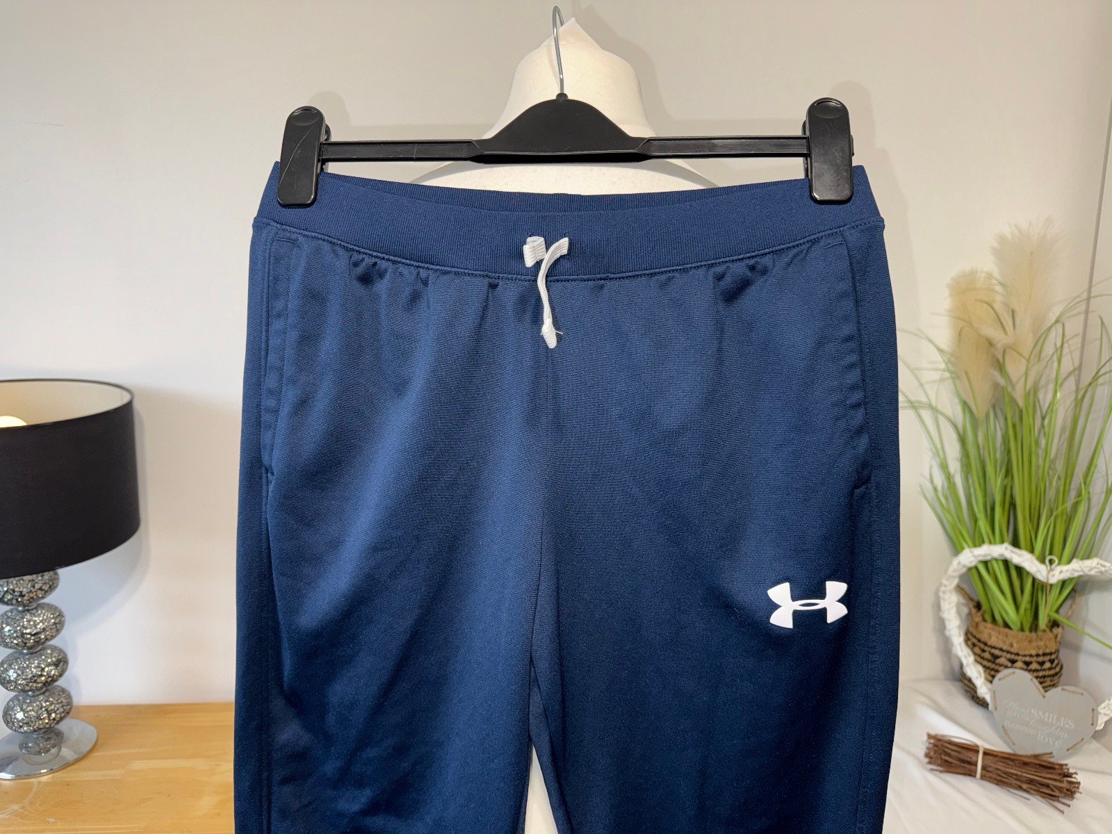 Under Armour Navy Fleece Lined Joggers Size YTH/XL Small Adult