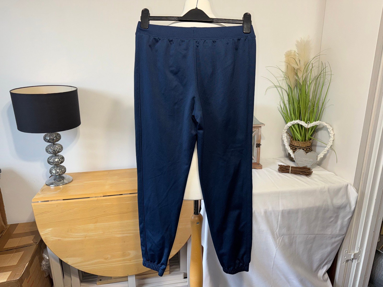 Under Armour Navy Fleece Lined Joggers Size YTH/XL Small Adult