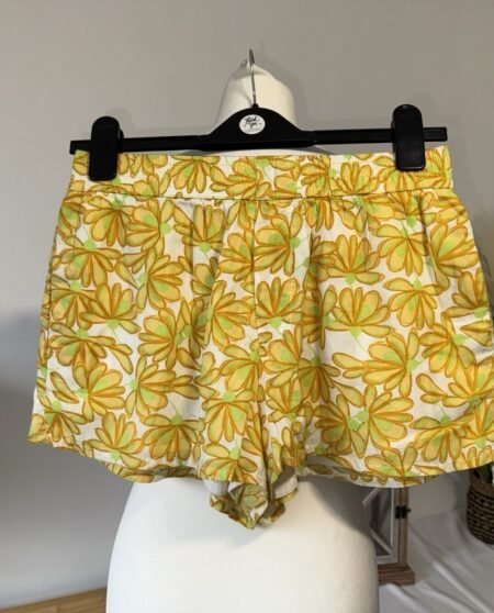 Zara Floral High Waist Hotpants Elaticated Waist Slash Pockets Size 8