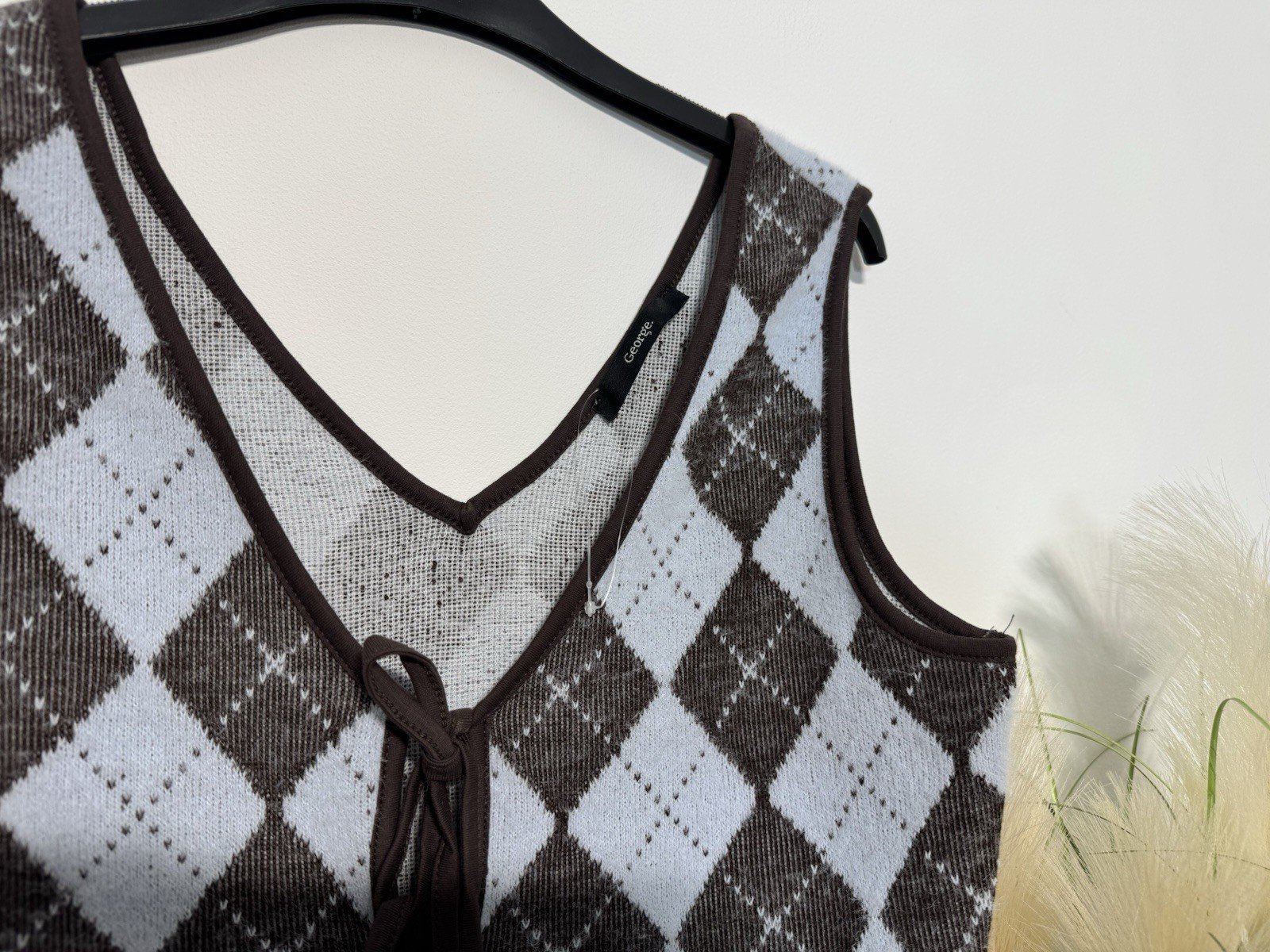 Argyle Knit Tank Top With Tie Front Size 10