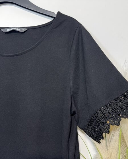 Black Relaxed Fit Top With Lace Effect Sleeves Size 14
