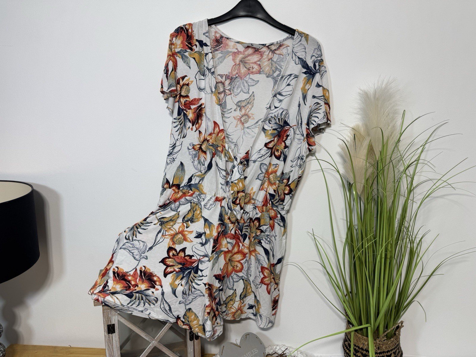 Cream Floral Playsuit Stretch Tie Front Size M