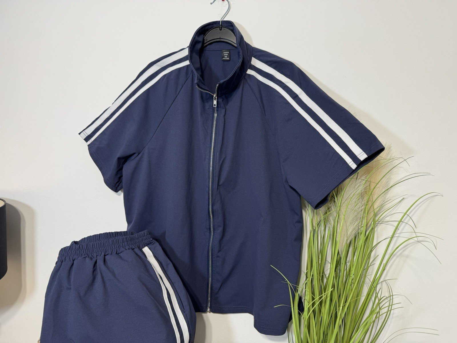 Shein Curve 2 Piece Full Zip Top And Elasticated Waist Shorts Size 1 XL