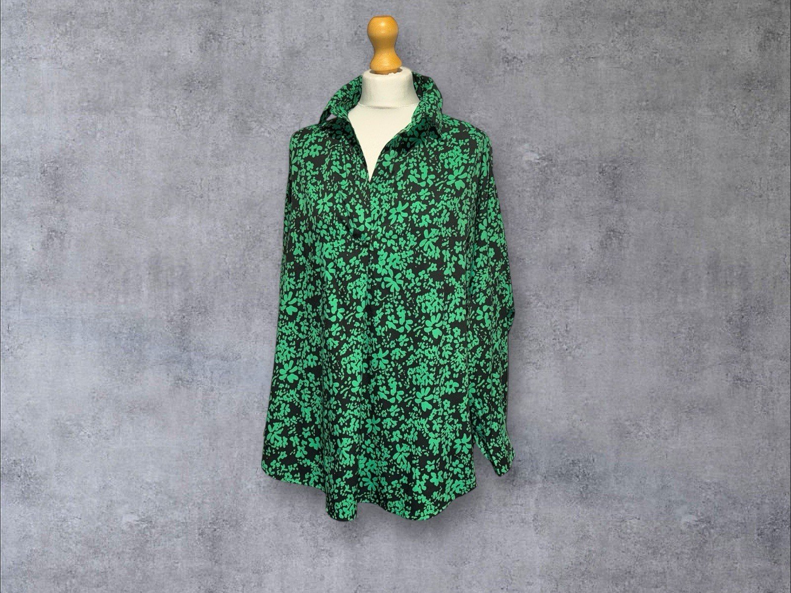 French Connection Black With Green Floral Print Tunic Collared Cuff Sleeve L