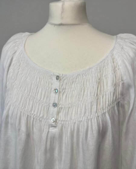 WALLIS PETITE WHITE FLOWY BLOUSE SIZE 10
