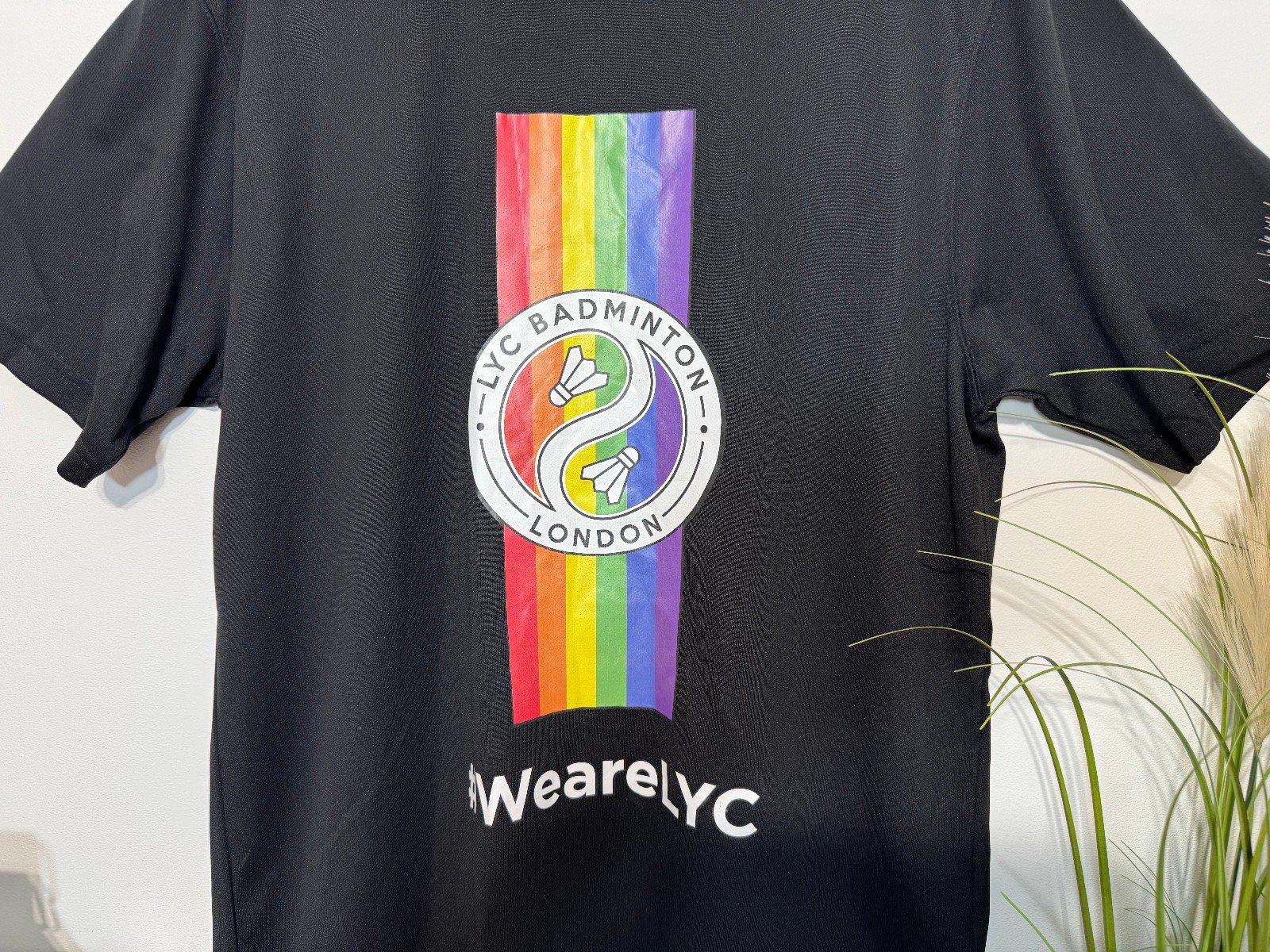 Black Graphic T-Shirt Size M